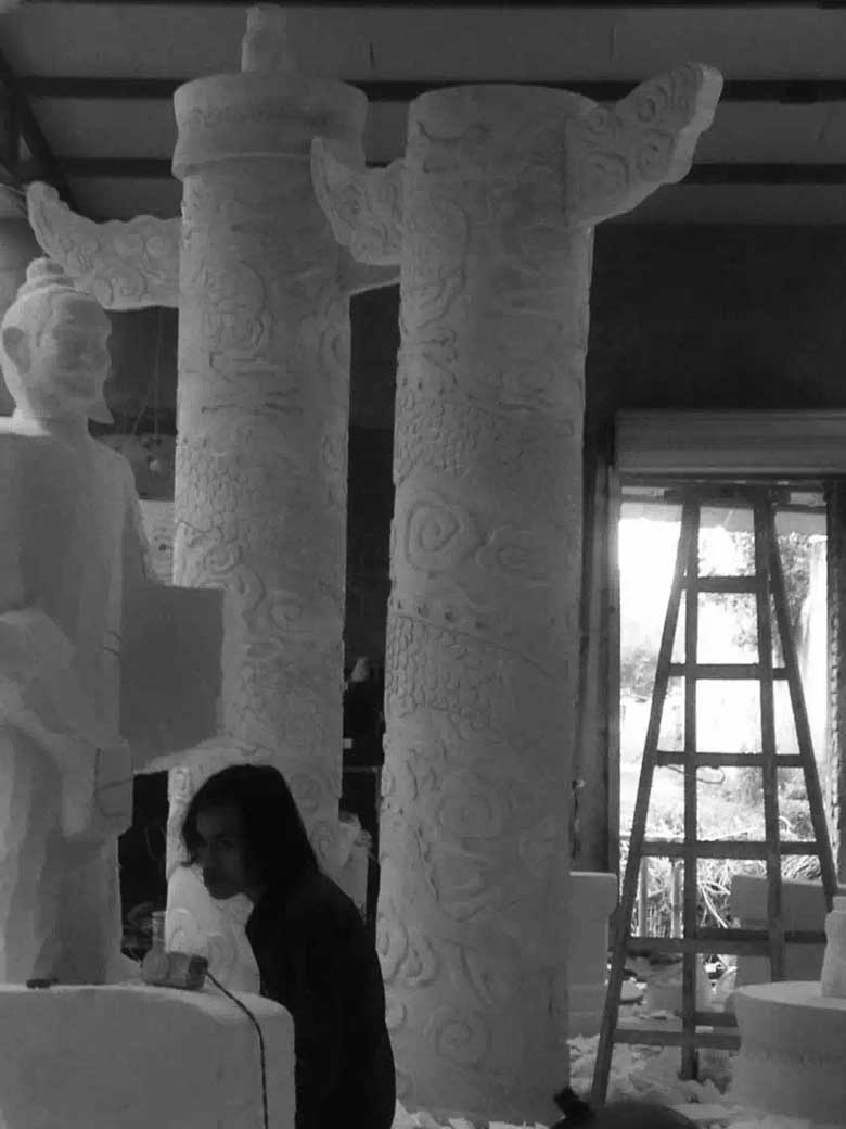 泡沫华体会网页版页面登录龙柱华表