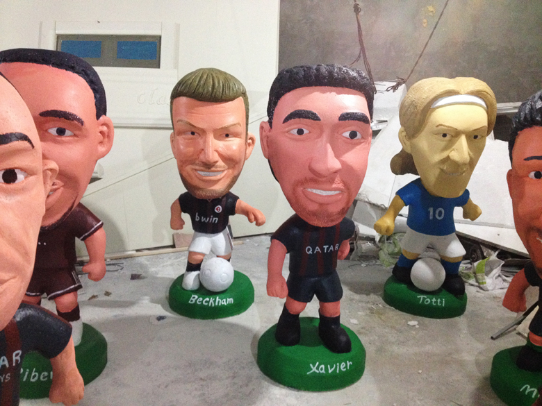 合肥万达广场世界杯球星卡通人物公仔泡沫华体会网页版页面登录