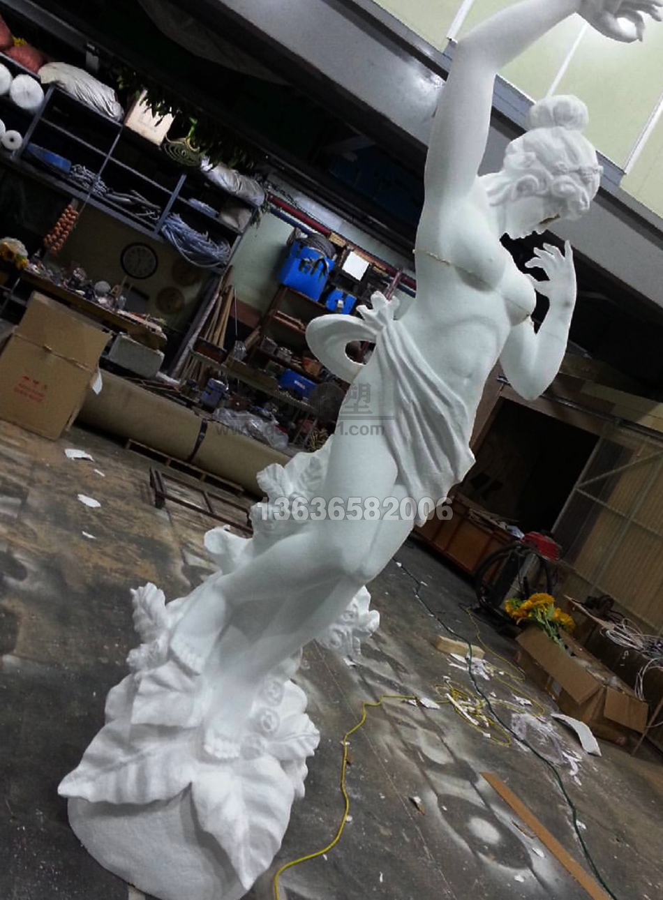 泡沫华体会网页版页面登录人物